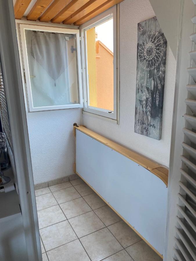 Joli Appartement Mezzanine Avec Parking La Roquille Agde Exterior photo